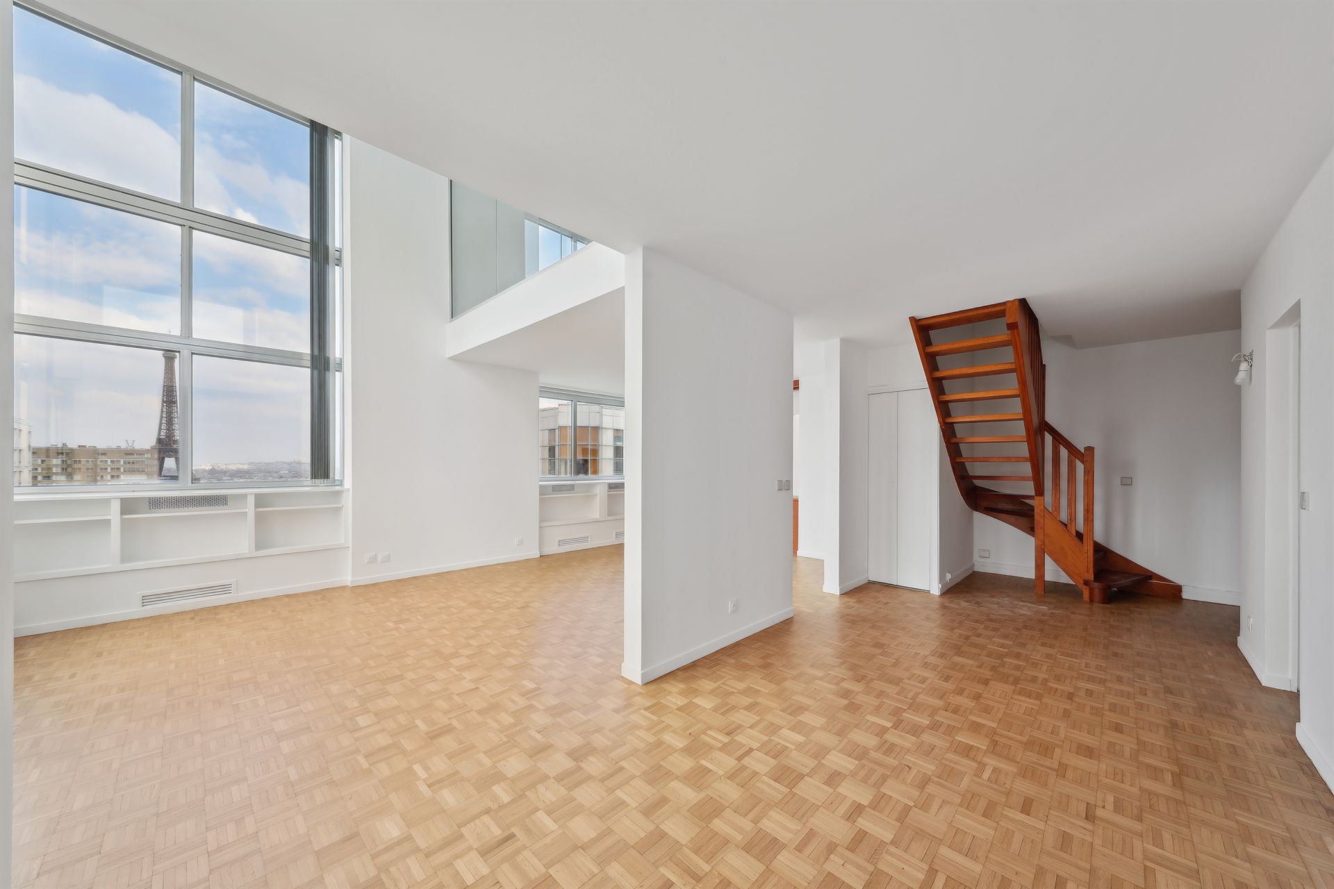 luxury apartment 5 Rooms for sale on PARIS (75015)