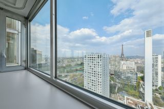 luxury apartment 5 Rooms for sale on PARIS (75015)