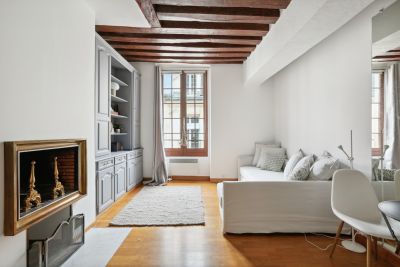 luxury studio for sale on PARIS (75004) Sale Luxury studio Paris 4 1 room 25.02 m²