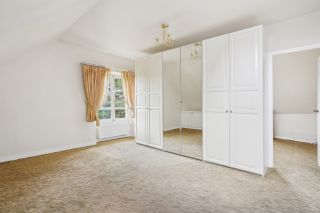 mansion 11 Rooms for sale on CROISSY SUR SEINE (78290)