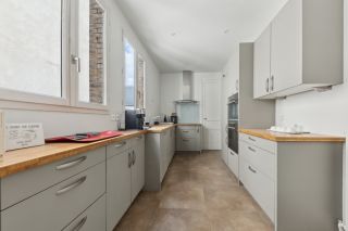 luxury apartment 5 Rooms for sale on PARIS (75008)