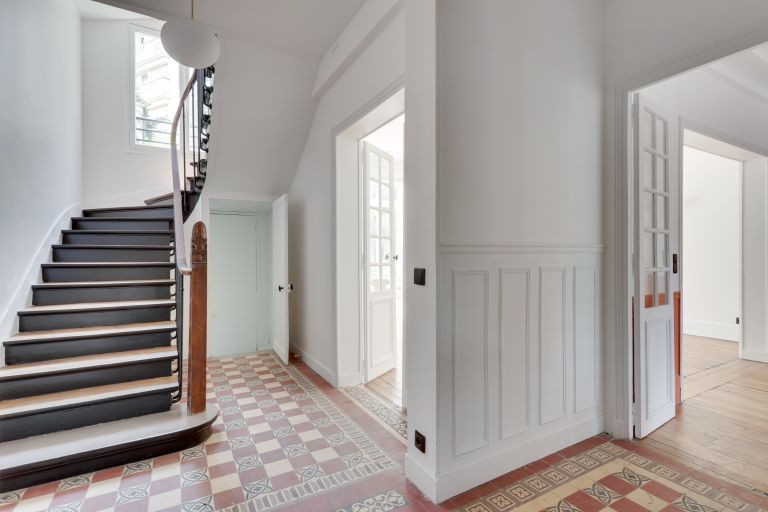 luxury house 8 Rooms for sale on PARIS (75016)