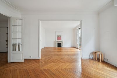 luxury apartment 5 Rooms for sale on PARIS (75016) Sale Luxury apartment Paris 16 5 Rooms 133 m²