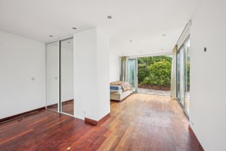 luxury apartment 5 Rooms for sale on NEUILLY SUR SEINE (92200)