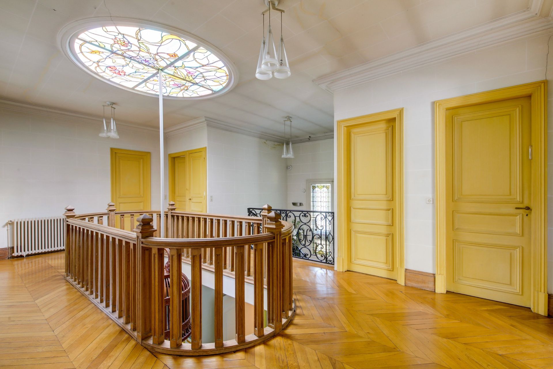 mansion (hôtel particulier) 15 Rooms for sale on FONTENAY SOUS BOIS (94120)