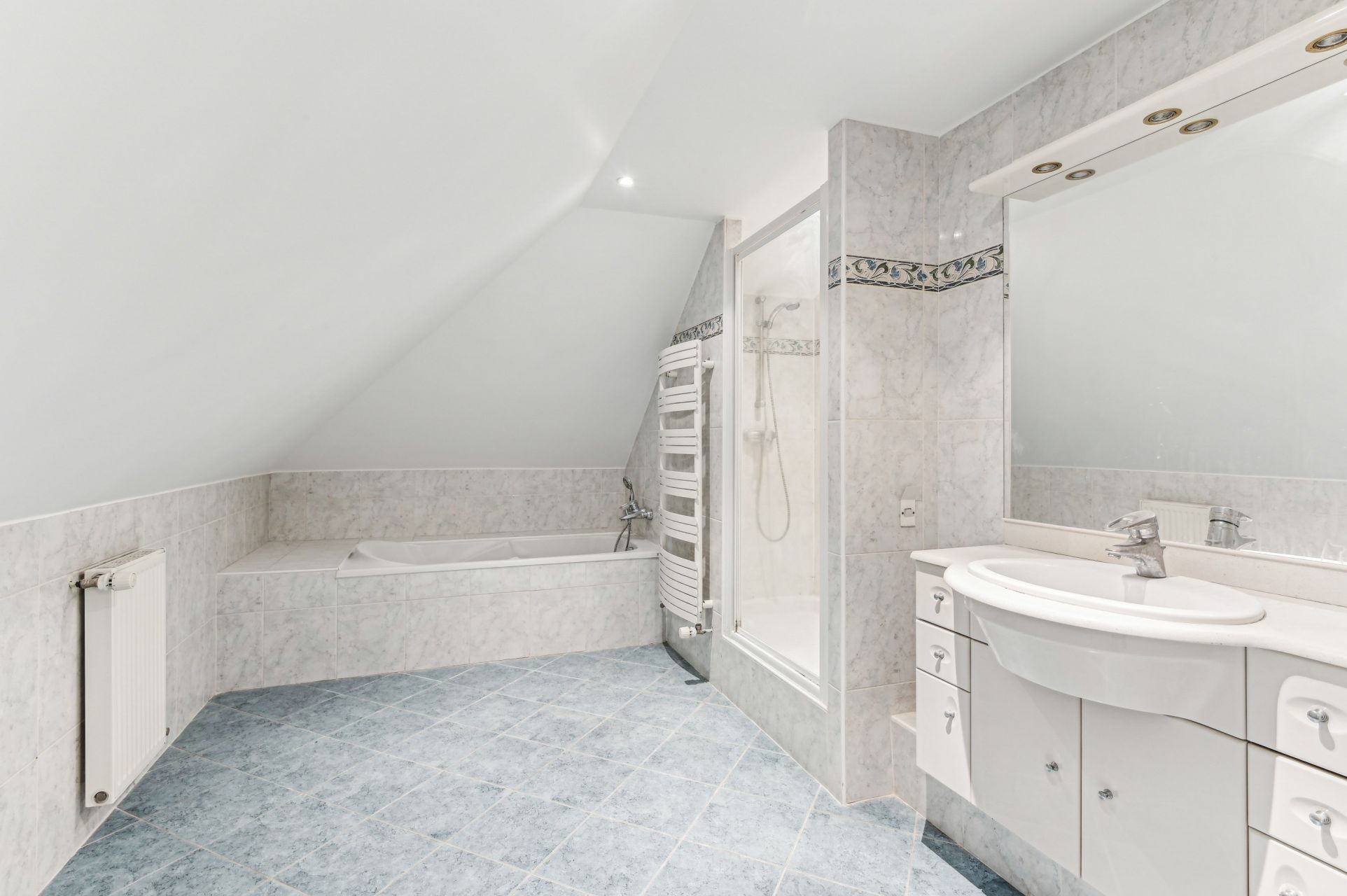 luxury house 10 Rooms for sale on ST CLOUD (92210)