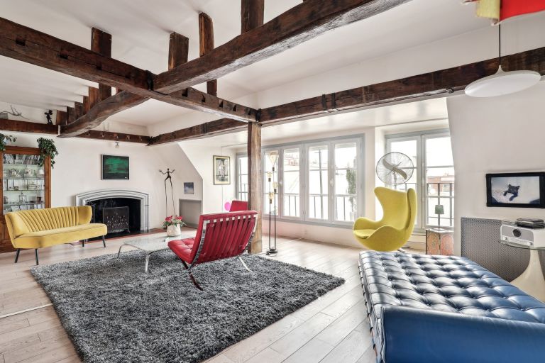 luxury apartment 4 Rooms for sale on PARIS (75003)