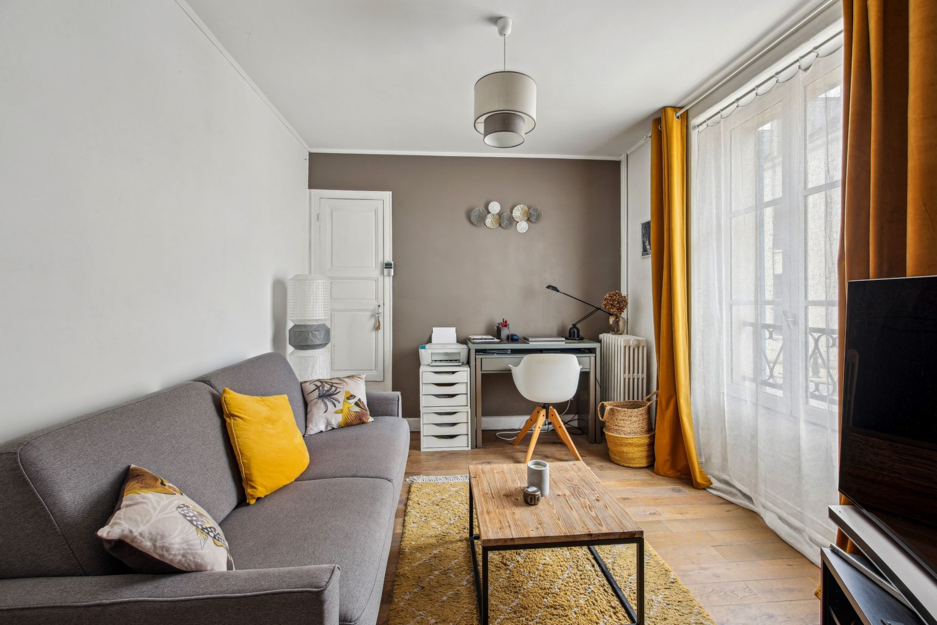 luxury house 6 Rooms for sale on MONTFORT L AMAURY (78490)