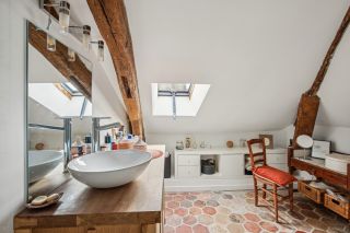 luxury house 6 Rooms for sale on MONTFORT L AMAURY (78490)