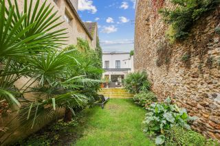 luxury house 6 Rooms for sale on MONTFORT L AMAURY (78490)