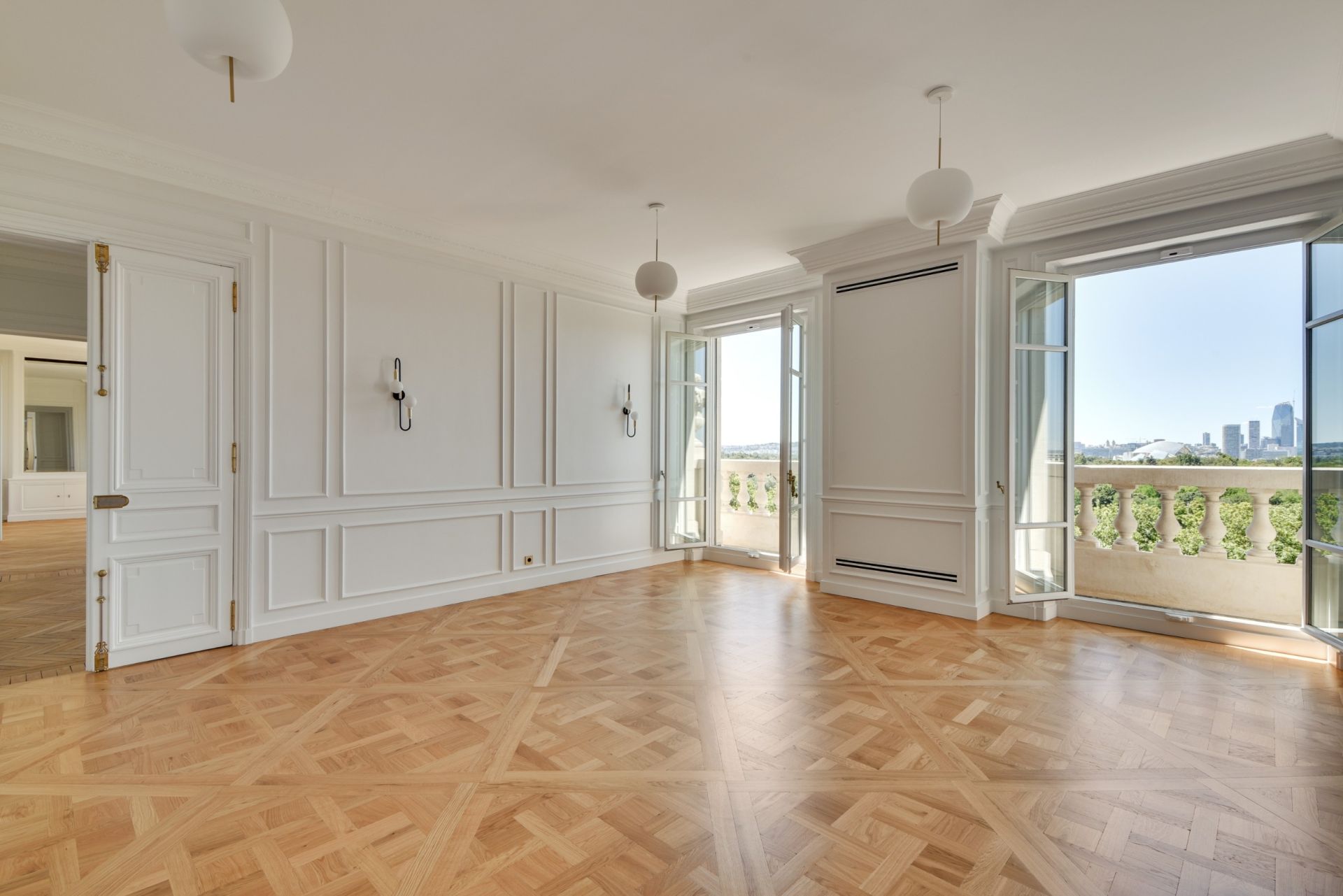 luxury apartment 8 Rooms for sale on PARIS (75016)