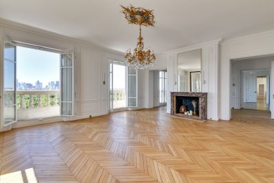 luxury apartment 8 Rooms for sale on PARIS (75016) Sale Luxury apartment Paris 16 8 Rooms 374 m²
