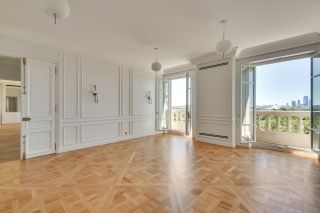 luxury apartment 8 Rooms for sale on PARIS (75016)