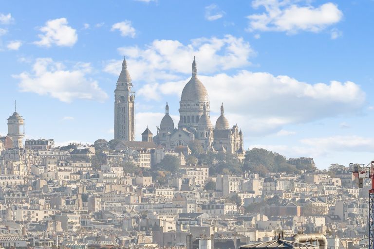 luxury apartment 7 Rooms for sale on PARIS (75008)