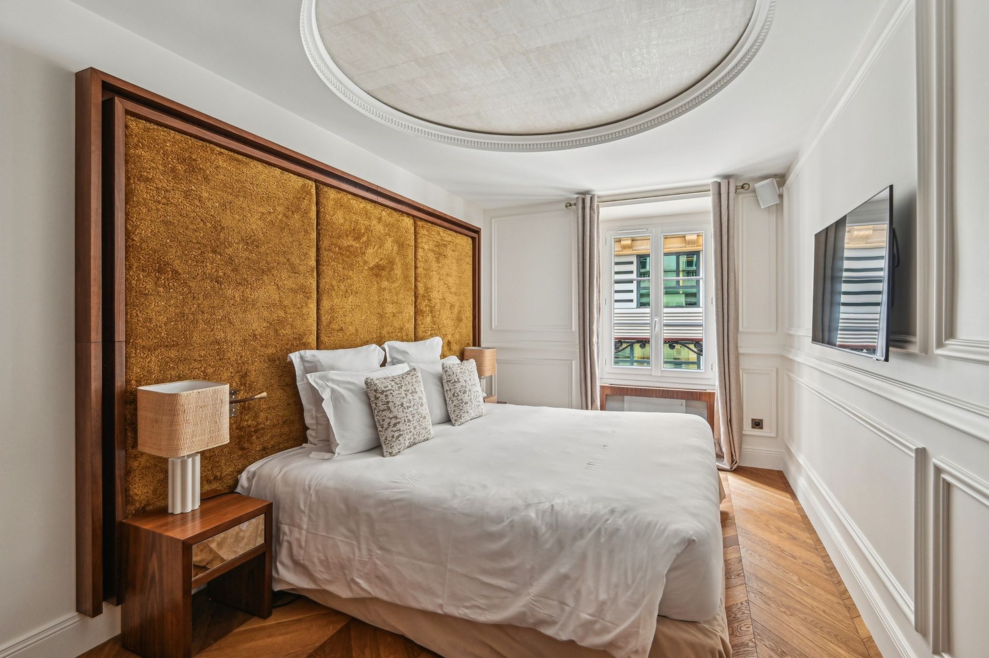 luxury apartment 3 Rooms for sale on PARIS (75002)