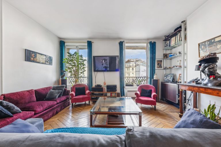 luxury apartment 4 Rooms for sale on PARIS (75001)