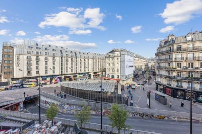 Sale Luxury apartment Paris 1 4 Rooms 78.11 m²