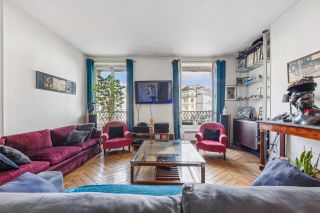 luxury apartment 4 Rooms for sale on PARIS (75001)