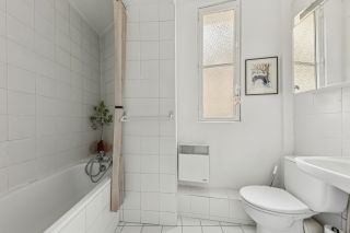 luxury apartment 4 Rooms for sale on PARIS (75001)