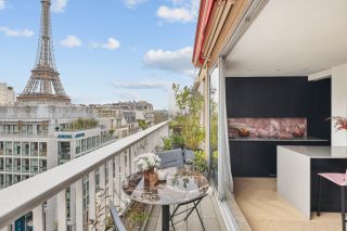 luxury apartment 5 Rooms for sale on PARIS (75015)