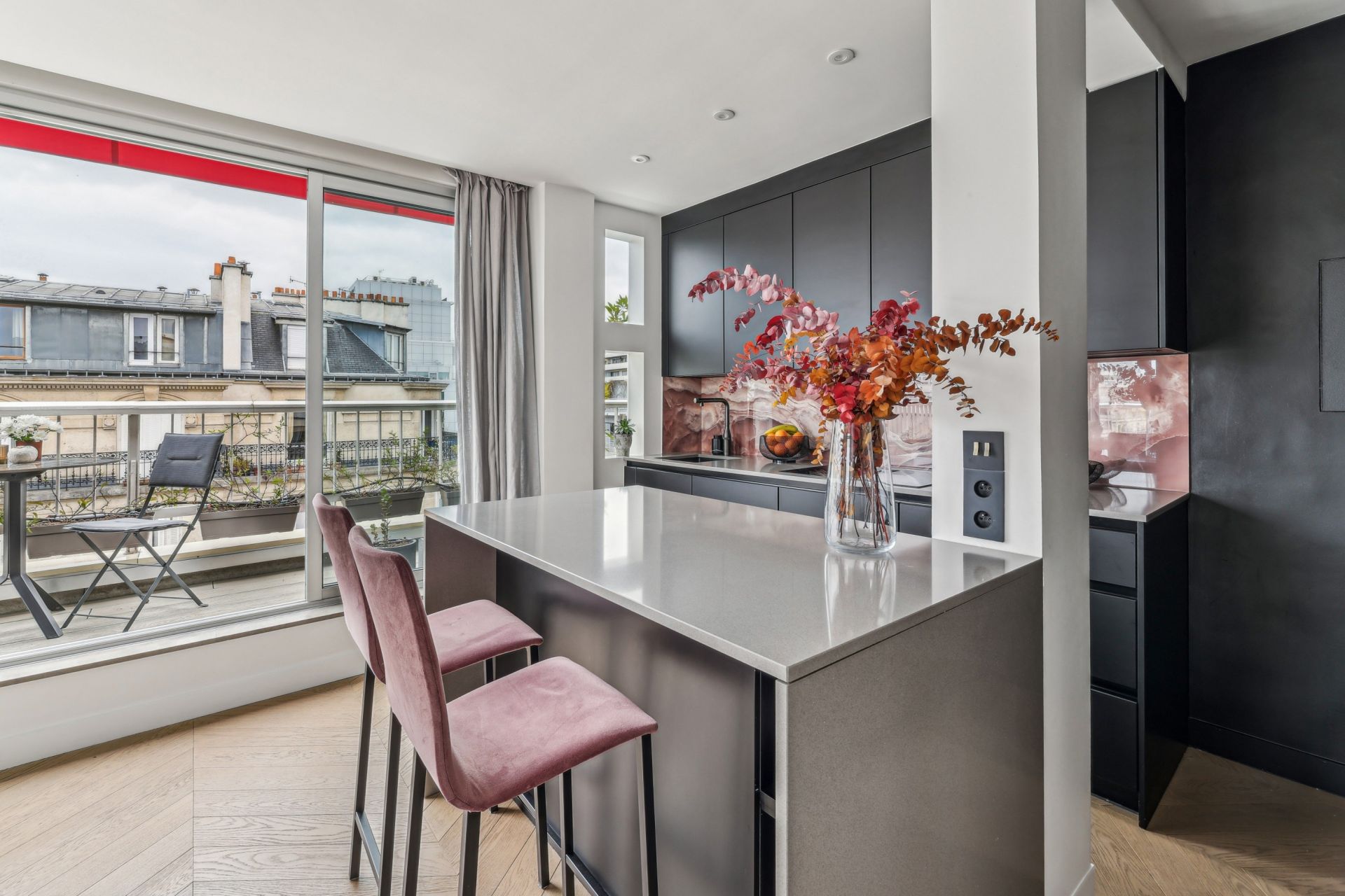 luxury apartment 5 Rooms for sale on PARIS (75007)