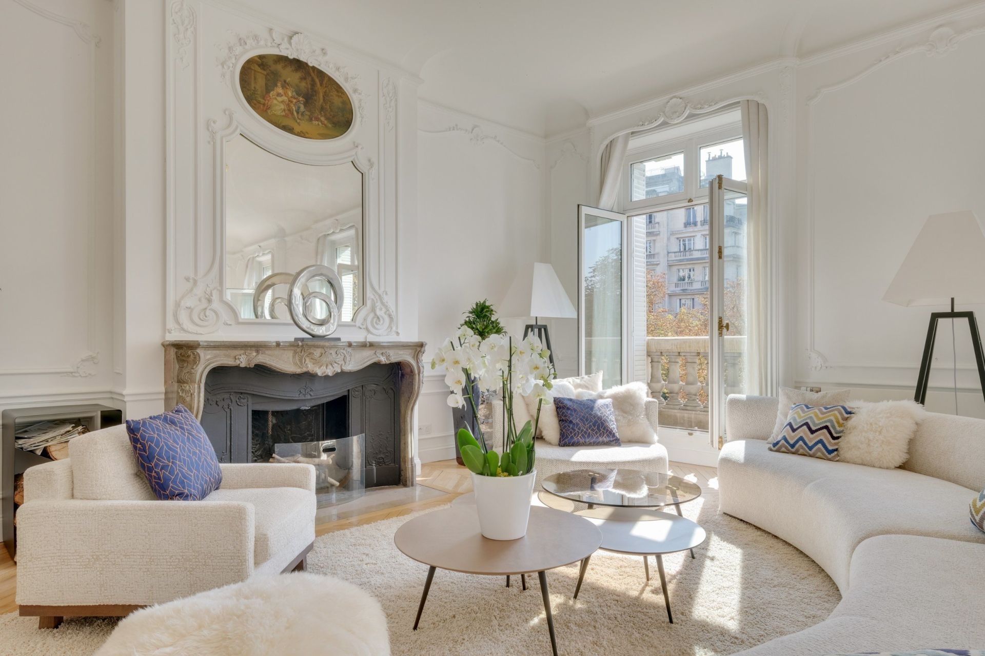 luxury apartment 8 Rooms for sale on PARIS (75016)
