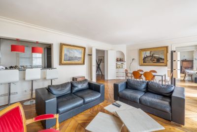 Sale Luxury apartment Paris 3 4 Rooms 111 m²