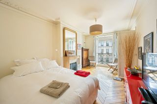 luxury apartment 4 Rooms for sale on PARIS (75003)