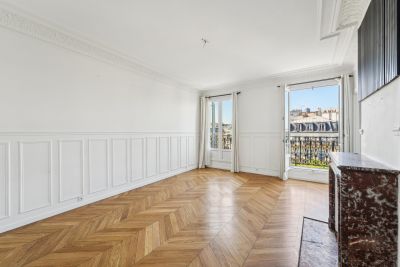 luxury apartment 6 Rooms for sale on PARIS (75008) Sale Luxury apartment Paris 8 6 Rooms 146 m²