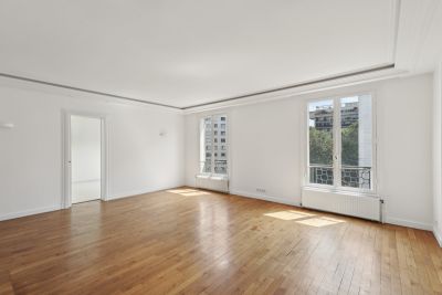 luxury apartment 5 Rooms for sale on PARIS (75016) Sale Luxury apartment Paris 16 5 Rooms 150 m²