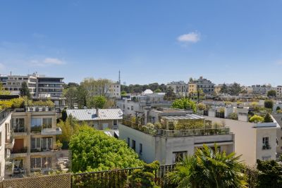 luxury apartment 8 Rooms for sale on NEUILLY SUR SEINE (92200) Sale Luxury apartment Neuilly-sur-Seine 8 Rooms 260 m²