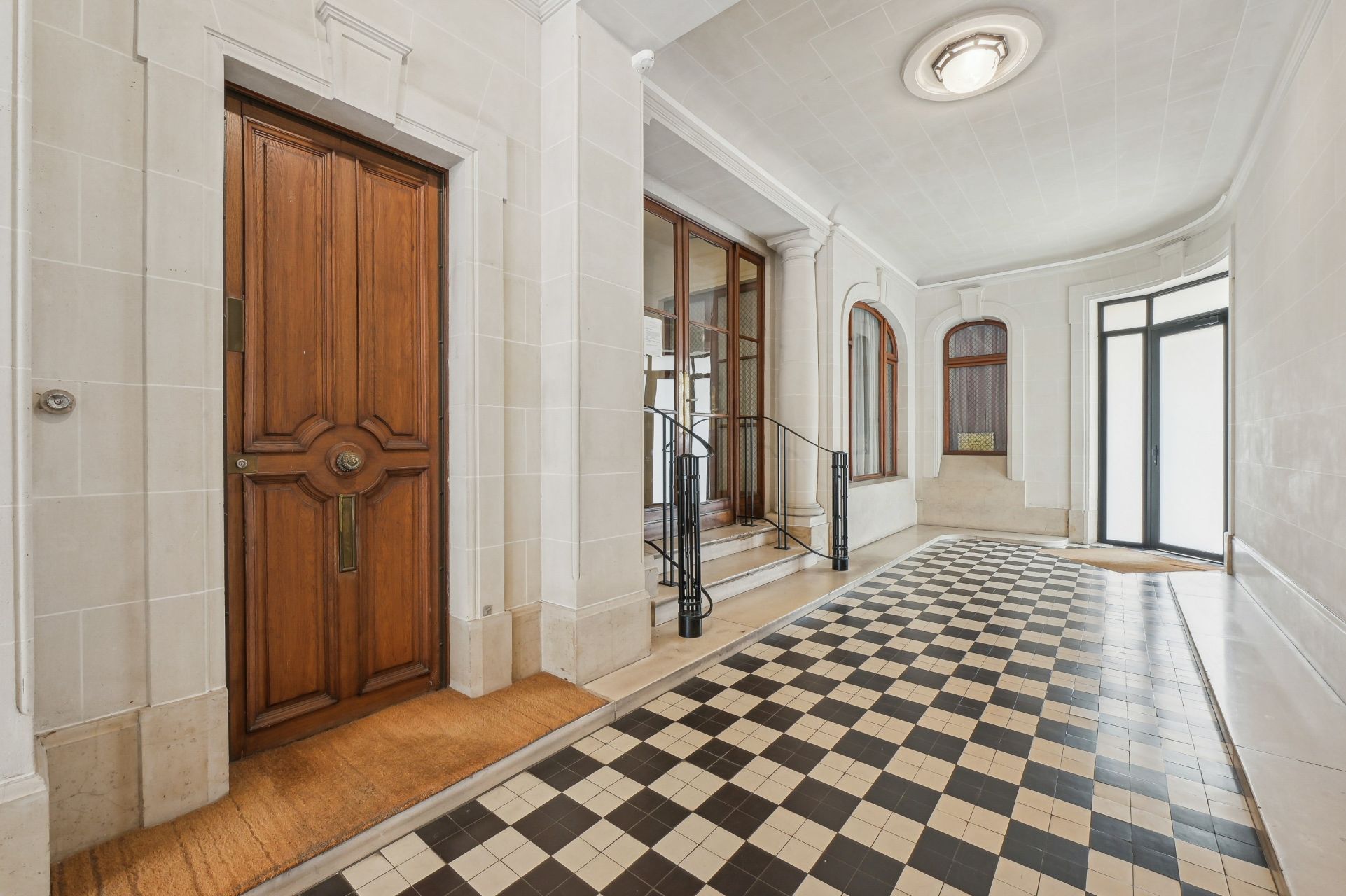 luxury apartment 5 Rooms for sale on PARIS (75017)