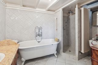 luxury apartment 4 Rooms for sale on PARIS (75016)