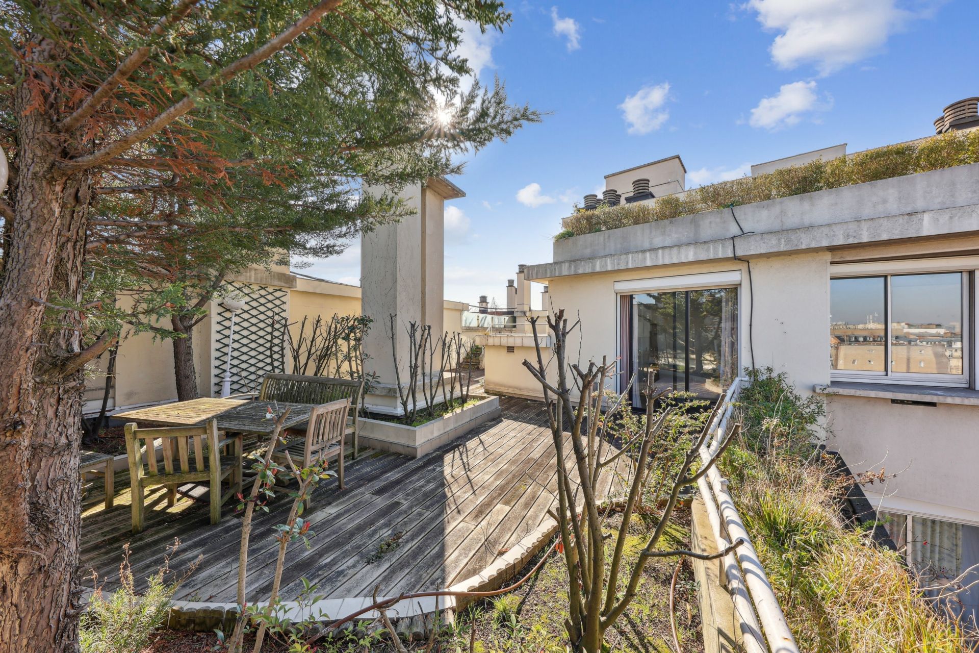 luxury apartment 4 Rooms for sale on PARIS (75016)