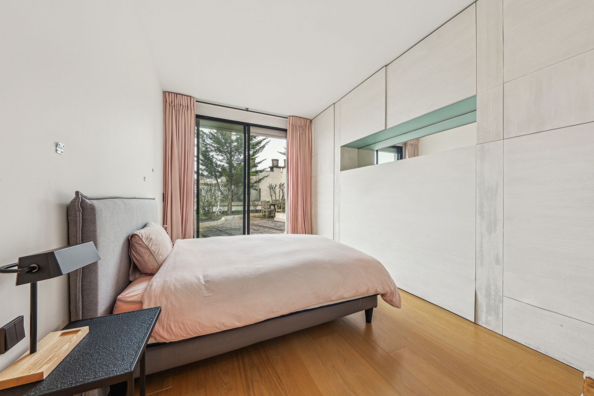 luxury apartment 4 Rooms for sale on PARIS (75016)