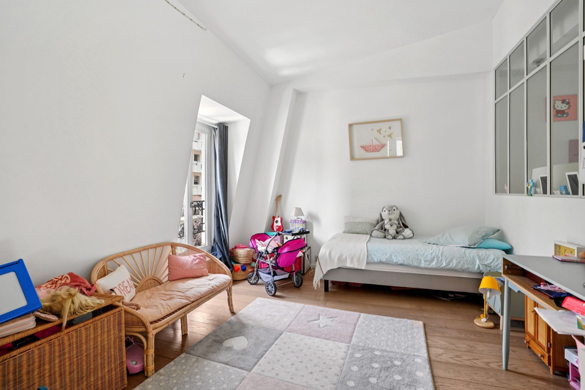 luxury house 8 Rooms for sale on NEUILLY SUR SEINE (92200)