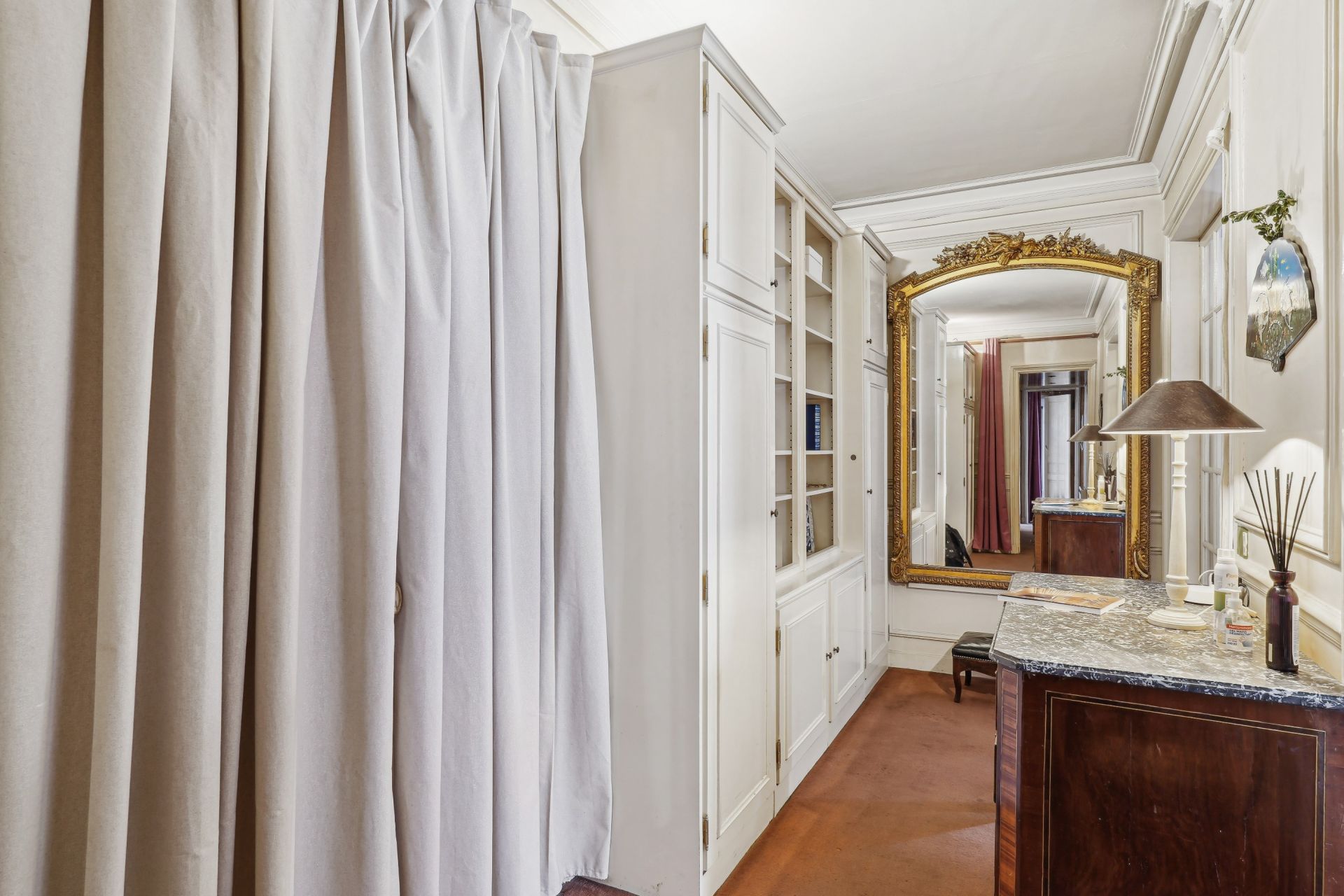 luxury apartment 5 Rooms for sale on PARIS (75016)