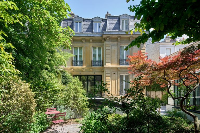 hôtel particulier 10 Pièces en vente sur PARIS (75116)