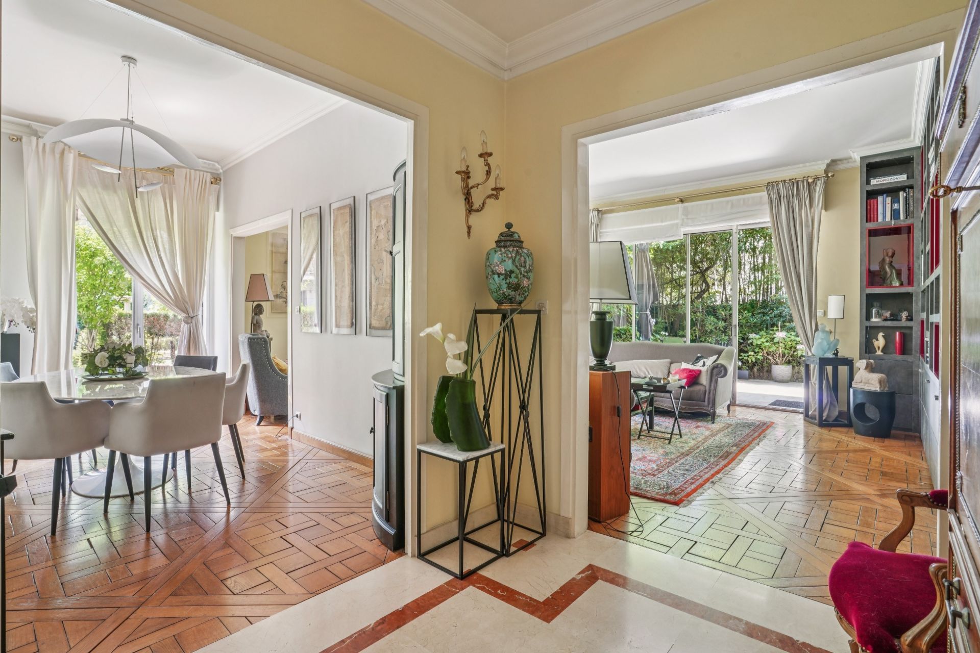 luxury apartment 6 Rooms for sale on NEUILLY SUR SEINE (92200)