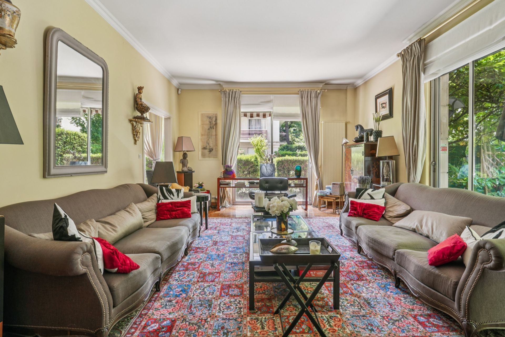 luxury apartment 6 Rooms for sale on NEUILLY SUR SEINE (92200)