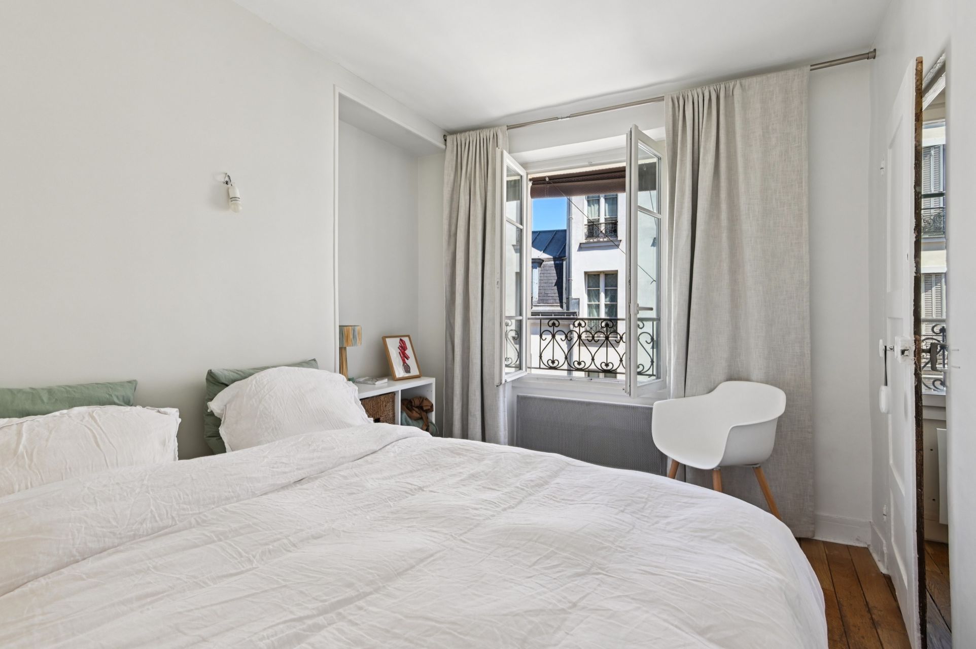 luxury apartment 3 Rooms for sale on PARIS (75011)