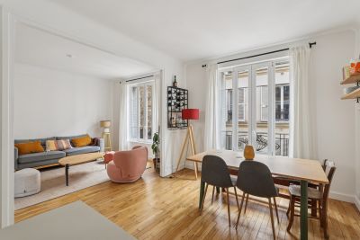 Sale Luxury apartment Paris 17 3 Rooms 66.45 m²