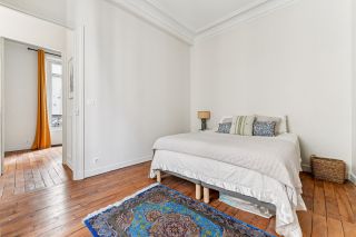 luxury apartment 7 Rooms for sale on PARIS (75001)