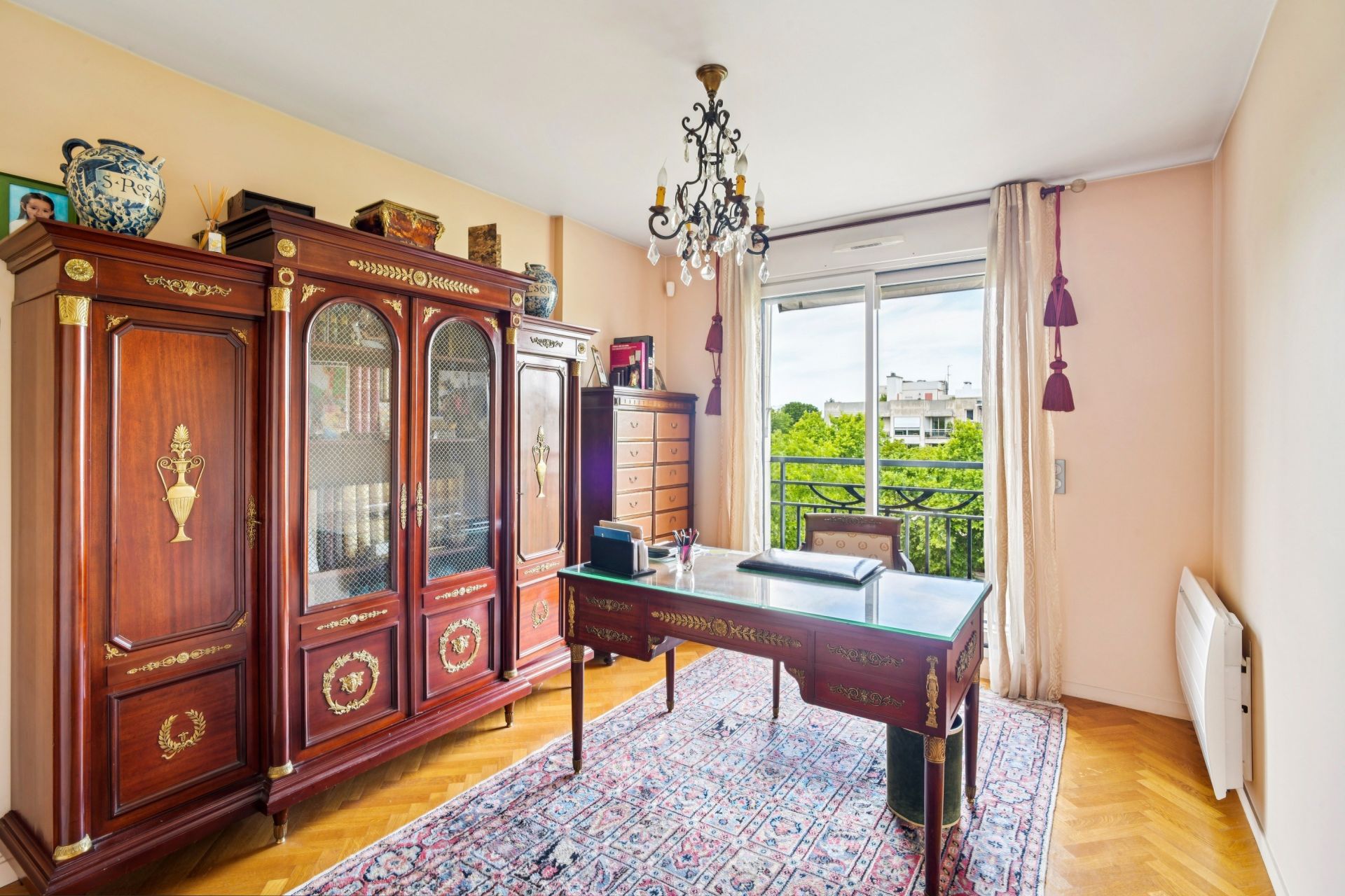 luxury apartment 5 Rooms for sale on NEUILLY SUR SEINE (92200)