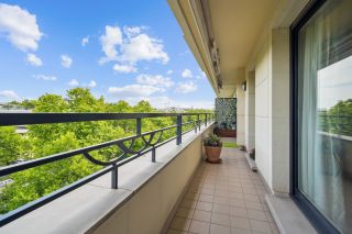 luxury apartment 5 Rooms for sale on NEUILLY SUR SEINE (92200)