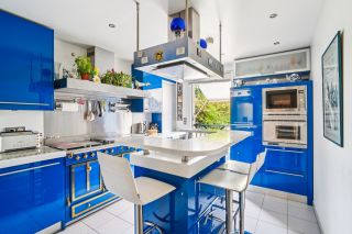 luxury apartment 5 Rooms for sale on NEUILLY SUR SEINE (92200)