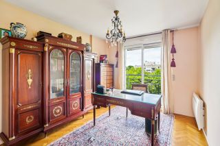 luxury apartment 5 Rooms for sale on NEUILLY SUR SEINE (92200)