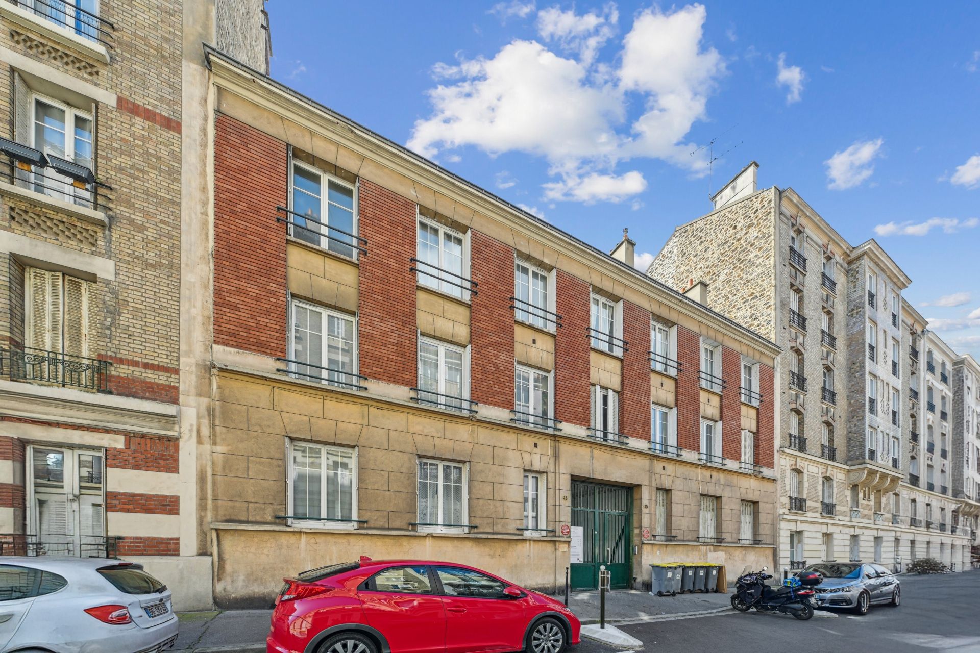 luxury apartment 5 Rooms for sale on BOULOGNE BILLANCOURT (92100)