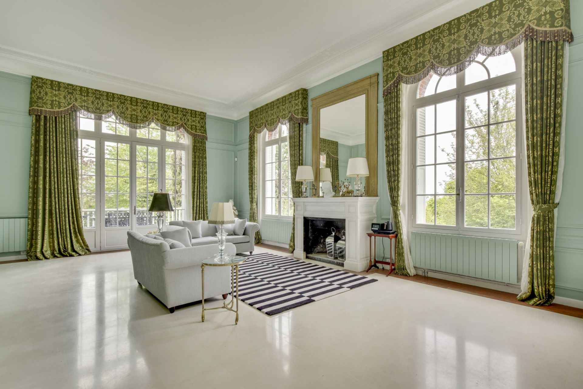 luxury house 11 Rooms for rent on LOUVECIENNES (78430)