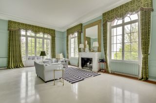 luxury house 11 Rooms for rent on LOUVECIENNES (78430)